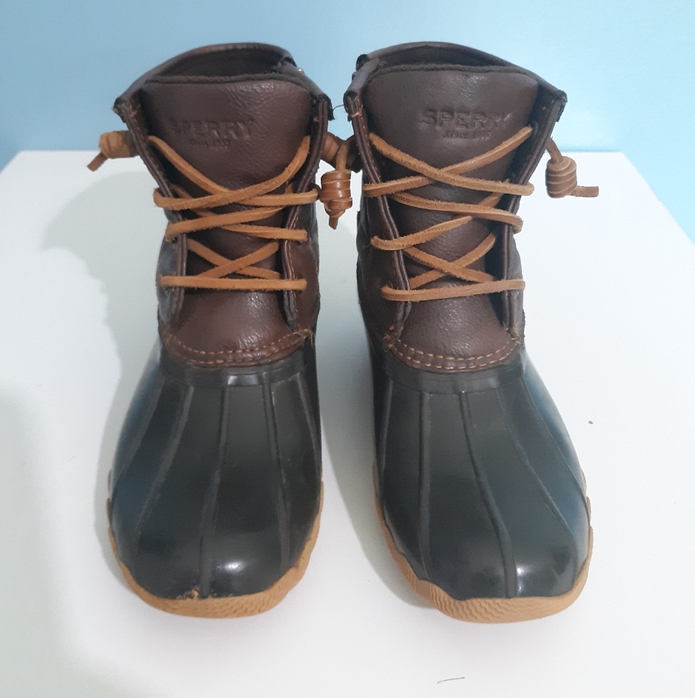 Sperry saltwater girls duck boots size 1M.